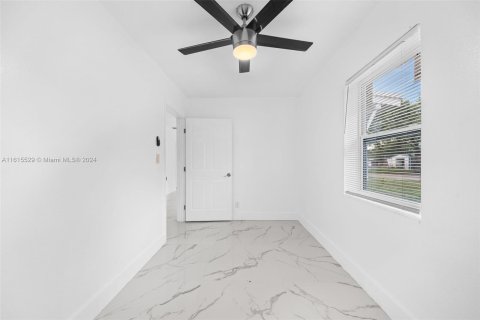 Villa ou maison à vendre à Fort Lauderdale, Floride: 4 chambres, 156.63 m2 № 1240355 - photo 14