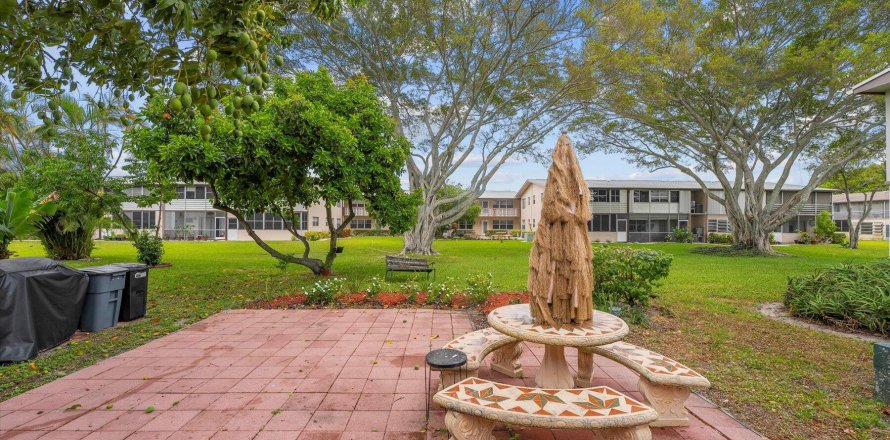 Condo in West Palm Beach, Florida, 2 bedrooms  № 1141522