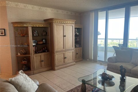 Copropriété à vendre à Aventura, Floride: 3 chambres, 226.68 m2 № 1170648 - photo 9