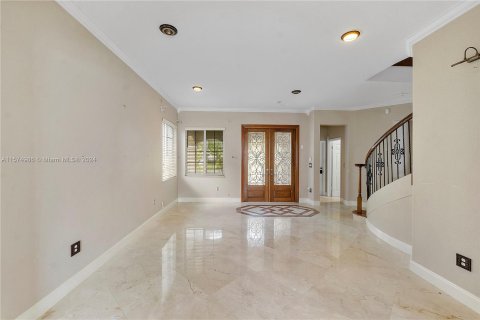 Villa ou maison à vendre à Miramar, Floride: 6 chambres, 369.75 m2 № 1139048 - photo 8