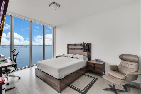 Condo in Miami, Florida, 3 bedrooms  № 1400186 - photo 23