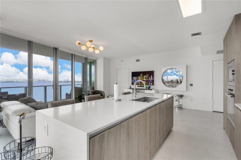 Condo in Miami, Florida, 3 bedrooms  № 1400186 - photo 20