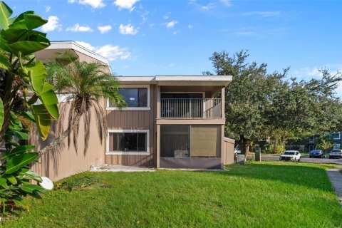 Condo in Orlando, Florida, 1 bedroom  № 1403179 - photo 2