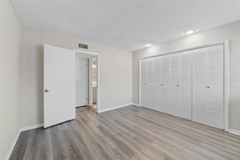 Condo in Orlando, Florida, 1 bedroom  № 1403179 - photo 11