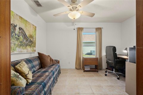 House in Port Charlotte, Florida 2 bedrooms, 128.39 sq.m. № 1403377 - photo 10