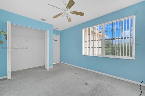 House in Miramar, Florida 4 bedrooms, 201.78 sq.m. № 1179353 - photo 26