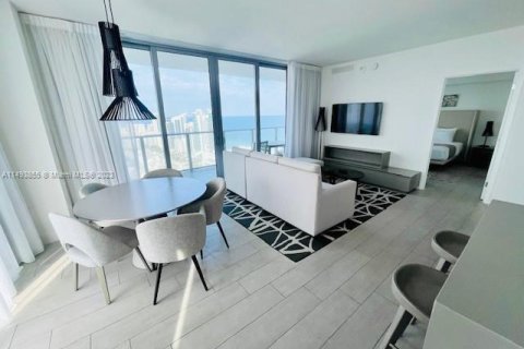 Condominio en venta en Hollywood, Florida, 2 dormitorios, 106.37 m2 № 863634 - foto 12