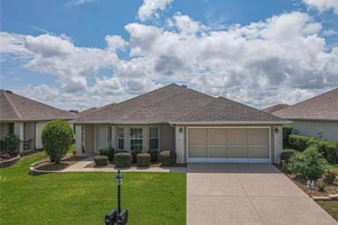 Casa en venta en Summerfield, Florida, 2 dormitorios, 138.42 m2 № 1367851 - foto 1