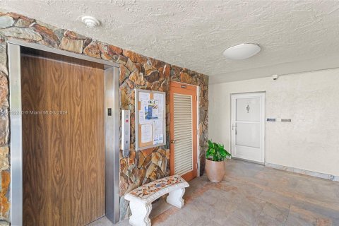 Condominio en venta en Dania Beach, Florida, 2 dormitorios, 106.28 m2 № 1226119 - foto 26