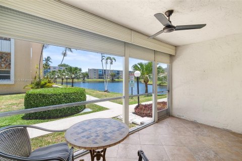 Condominio en venta en Dania Beach, Florida, 2 dormitorios, 106.28 m2 № 1226119 - foto 4