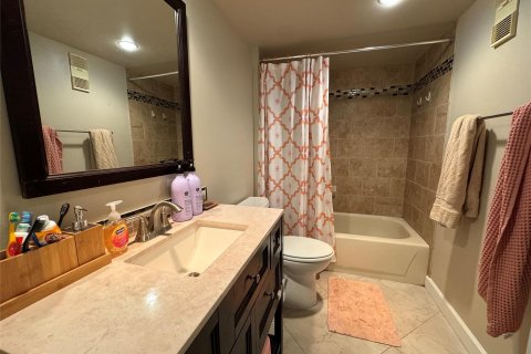 Condo in Davie, Florida, 2 bedrooms  № 1209126 - photo 15