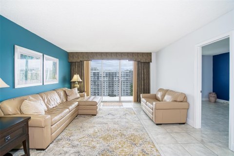 Condo in Aventura, Florida, 2 bedrooms  № 1209125 - photo 24