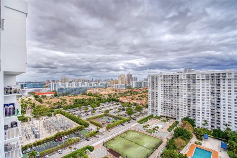 Condo in Aventura, Florida, 2 bedrooms  № 1209125 - photo 12