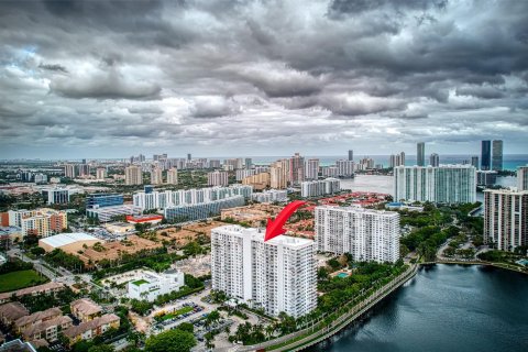 Condo in Aventura, Florida, 2 bedrooms  № 1209125 - photo 3