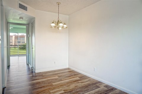 Copropriété à vendre à Sunrise, Floride: 1 chambre, 54.81 m2 № 1374258 - photo 5