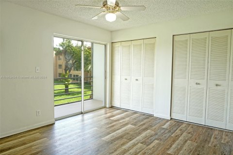 Copropriété à vendre à Sunrise, Floride: 1 chambre, 54.81 m2 № 1374258 - photo 8