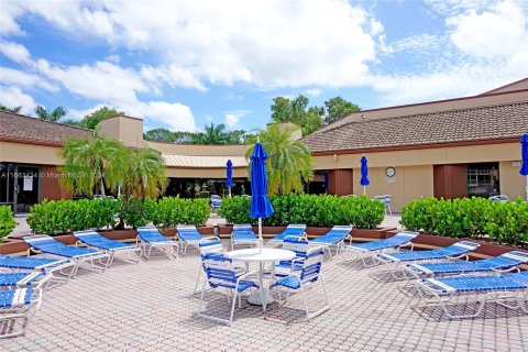 Condo in Sunrise, Florida, 1 bedroom  № 1374258 - photo 22