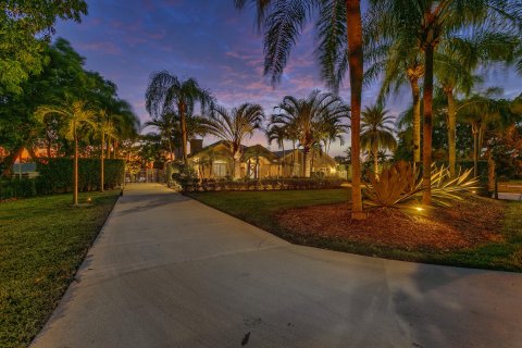 Villa ou maison à vendre à Lake Worth, Floride: 5 chambres, 280.56 m2 № 1208821 - photo 3