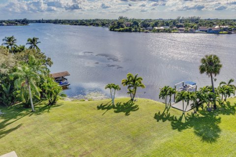 Villa ou maison à vendre à Lake Worth, Floride: 5 chambres, 280.56 m2 № 1208821 - photo 15