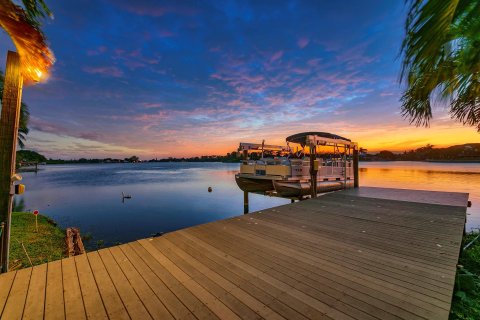 Villa ou maison à vendre à Lake Worth, Floride: 5 chambres, 280.56 m2 № 1208821 - photo 30