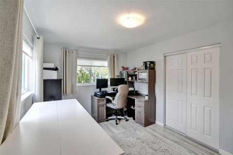 Villa ou maison à vendre à Pompano Beach, Floride: 4 chambres, 161.84 m2 № 1208784 - photo 17