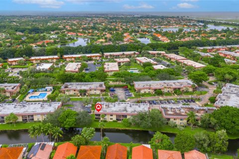 Condominio en venta en Weston, Florida, 2 dormitorios, 114.36 m2 № 1401245 - foto 8