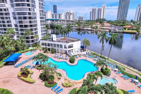 Condo in Aventura, Florida, 3 bedrooms  № 1367351 - photo 30