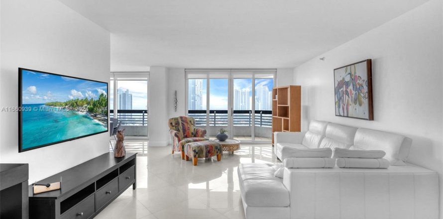 Condominio en Aventura, Florida, 3 dormitorios  № 1367351