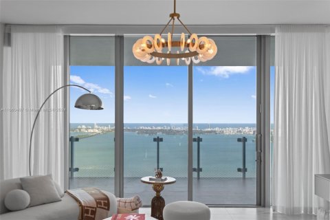 Condominio en venta en Miami, Florida, 2 dormitorios, 218.04 m2 № 1367308 - foto 4