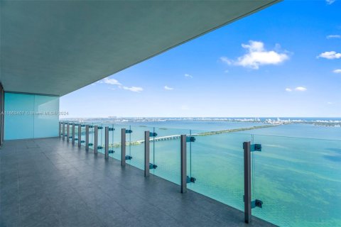 Condominio en venta en Miami, Florida, 2 dormitorios, 218.04 m2 № 1367308 - foto 30