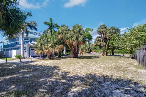 Terreno en venta en Saint Pete Beach, Florida № 1400792 - foto 9