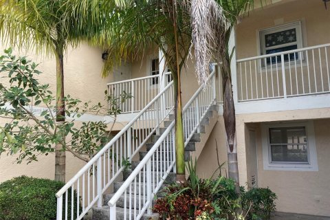 Condo in Coral Springs, Florida, 3 bedrooms  № 949862 - photo 21