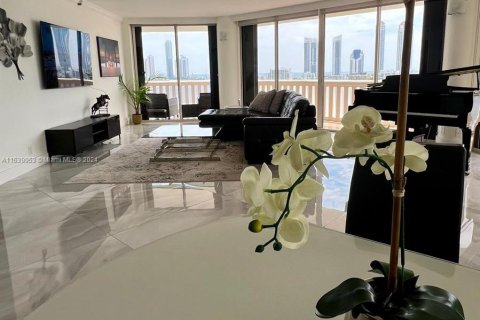 Condominio en venta en Aventura, Florida, 2 dormitorios, 200.11 m2 № 1311016 - foto 13