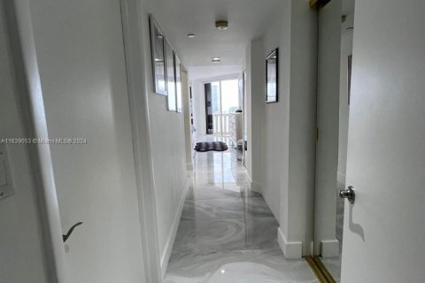 Condominio en venta en Aventura, Florida, 2 dormitorios, 200.11 m2 № 1311016 - foto 22