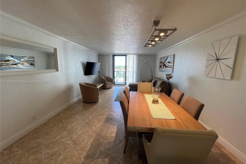 Copropriété à vendre à Hollywood, Floride: 1 chambre, 92.9 m2 № 1175608 - photo 10