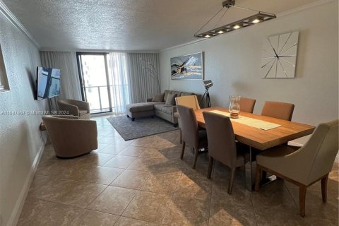 Copropriété à vendre à Hollywood, Floride: 1 chambre, 92.9 m2 № 1175608 - photo 12