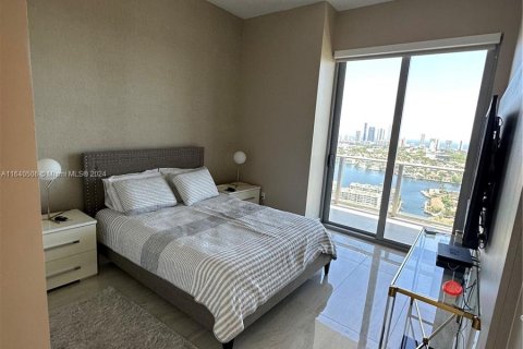 Condo in North Miami Beach, Florida, 3 bedrooms  № 1316606 - photo 27