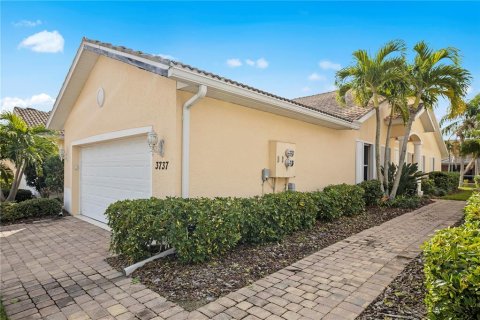 Villa ou maison à vendre à Punta Gorda, Floride: 2 chambres, 134.8 m2 № 881243 - photo 3