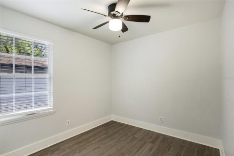 Casa en venta en Tampa, Florida, 4 dormitorios, 131.55 m2 № 1323076 - foto 24