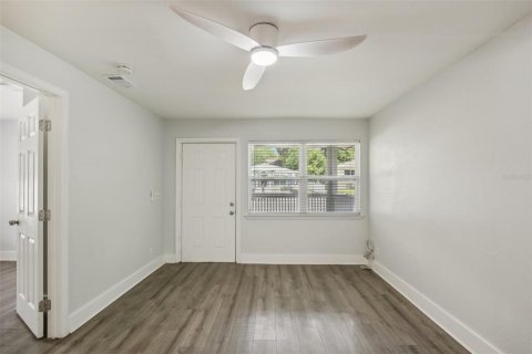 Casa en venta en Tampa, Florida, 4 dormitorios, 131.55 m2 № 1323076 - foto 26