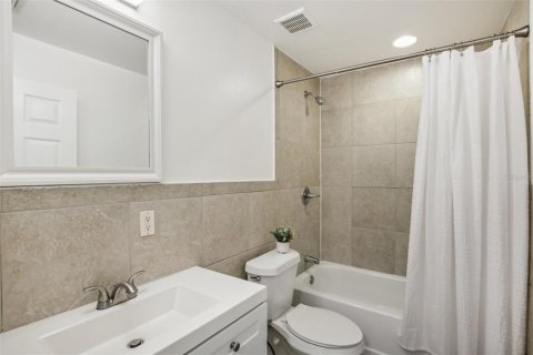 Casa en venta en Tampa, Florida, 4 dormitorios, 131.55 m2 № 1323076 - foto 20