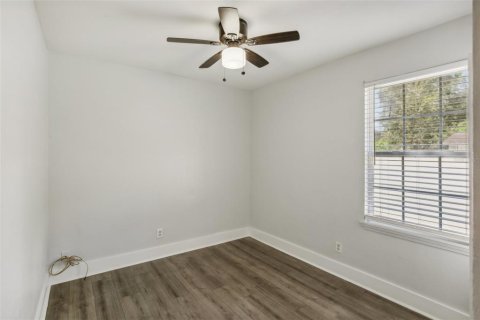 Casa en venta en Tampa, Florida, 4 dormitorios, 131.55 m2 № 1323076 - foto 19