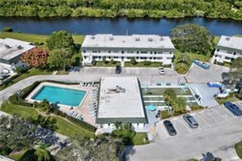 Copropriété à vendre à Vero Beach, Floride: 2 chambres, 92.9 m2 № 1179559 - photo 4