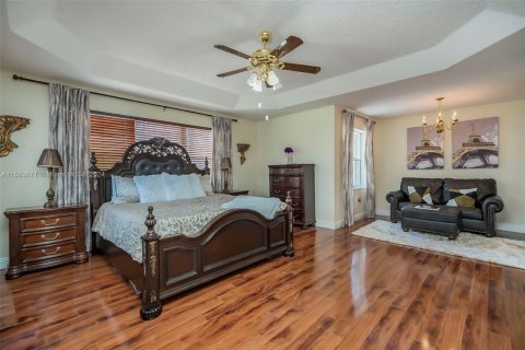 Casa en venta en Miramar, Florida, 5 dormitorios, 281.87 m2 № 1226114 - foto 17