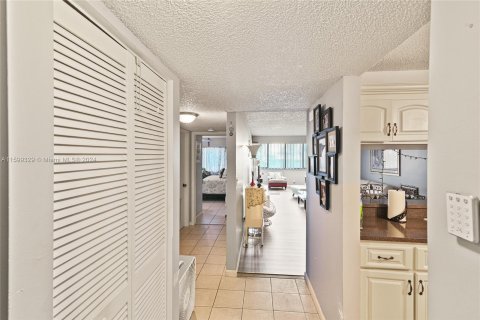 Copropriété à vendre à North Lauderdale, Floride: 2 chambres, 125.42 m2 № 1209441 - photo 15