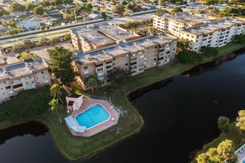 Copropriété à vendre à North Lauderdale, Floride: 2 chambres, 125.42 m2 № 1209441 - photo 5