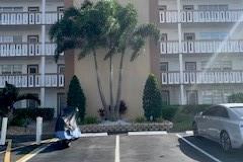 Condo in Boca Raton, Florida, 1 bedroom  № 952086 - photo 11