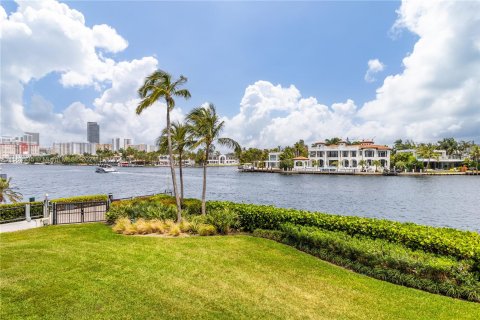 Copropriété à vendre à Aventura, Floride: 3 chambres, 260.13 m2 № 1101504 - photo 9