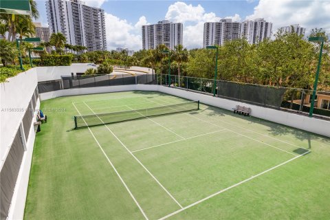 Condo in Aventura, Florida, 3 bedrooms  № 1101504 - photo 23