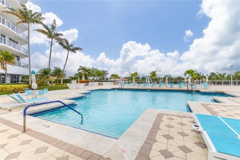 Copropriété à vendre à Aventura, Floride: 3 chambres, 260.13 m2 № 1101504 - photo 14